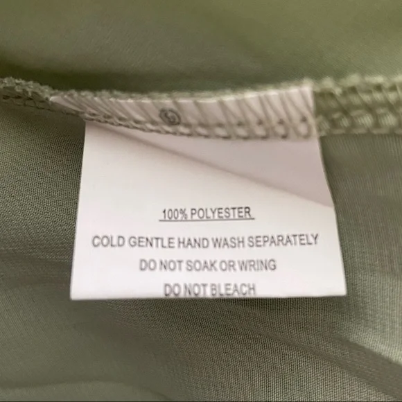 Petal & Pup Remy Dress Emerald Size 8 Animal Print Off The Shoulder Ruffle Midi - Picture 9 of 15